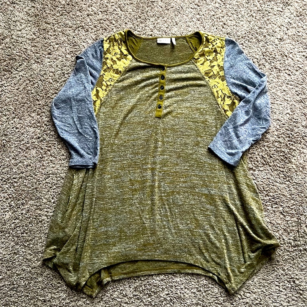 Logo by Lori Goldstein Sz Medium top.